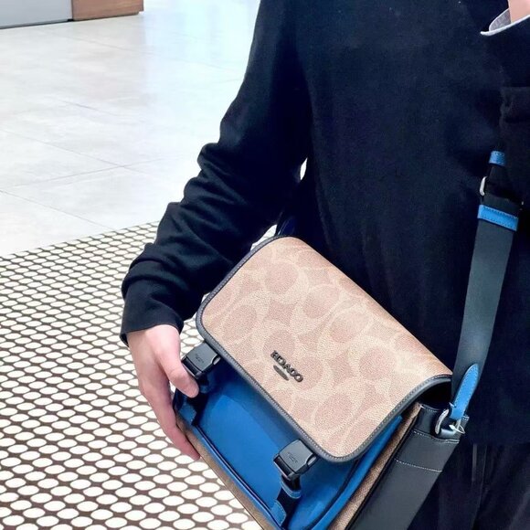 COACH Men's Monogram Racer Crossbody Bag, size 28×22.5cm×8cm - Picture 9 of 9